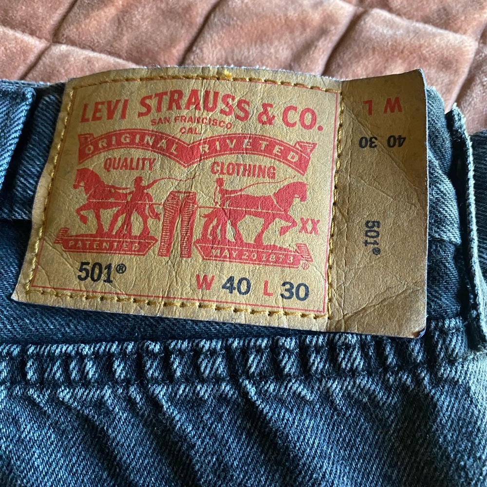 Levis 501 black jeans men’s like new 40x30 - Picture 2 of 4